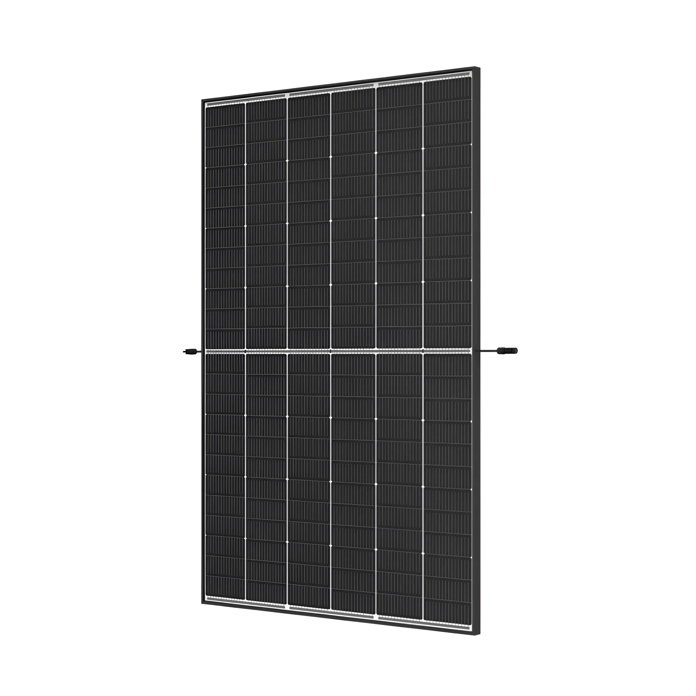 Schwarze Solarzelle in 6 kWp PV-Anlage mit Trina 440Wp und Huawei Sun2000-6KTL-M1