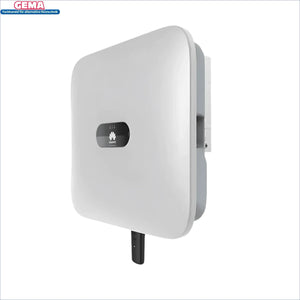 Weiße Solarwechselrichter in der 8 kWp PV-Anlage mit Huawei Sun2000-8KTL-M1, Solar Kabel 6mm²