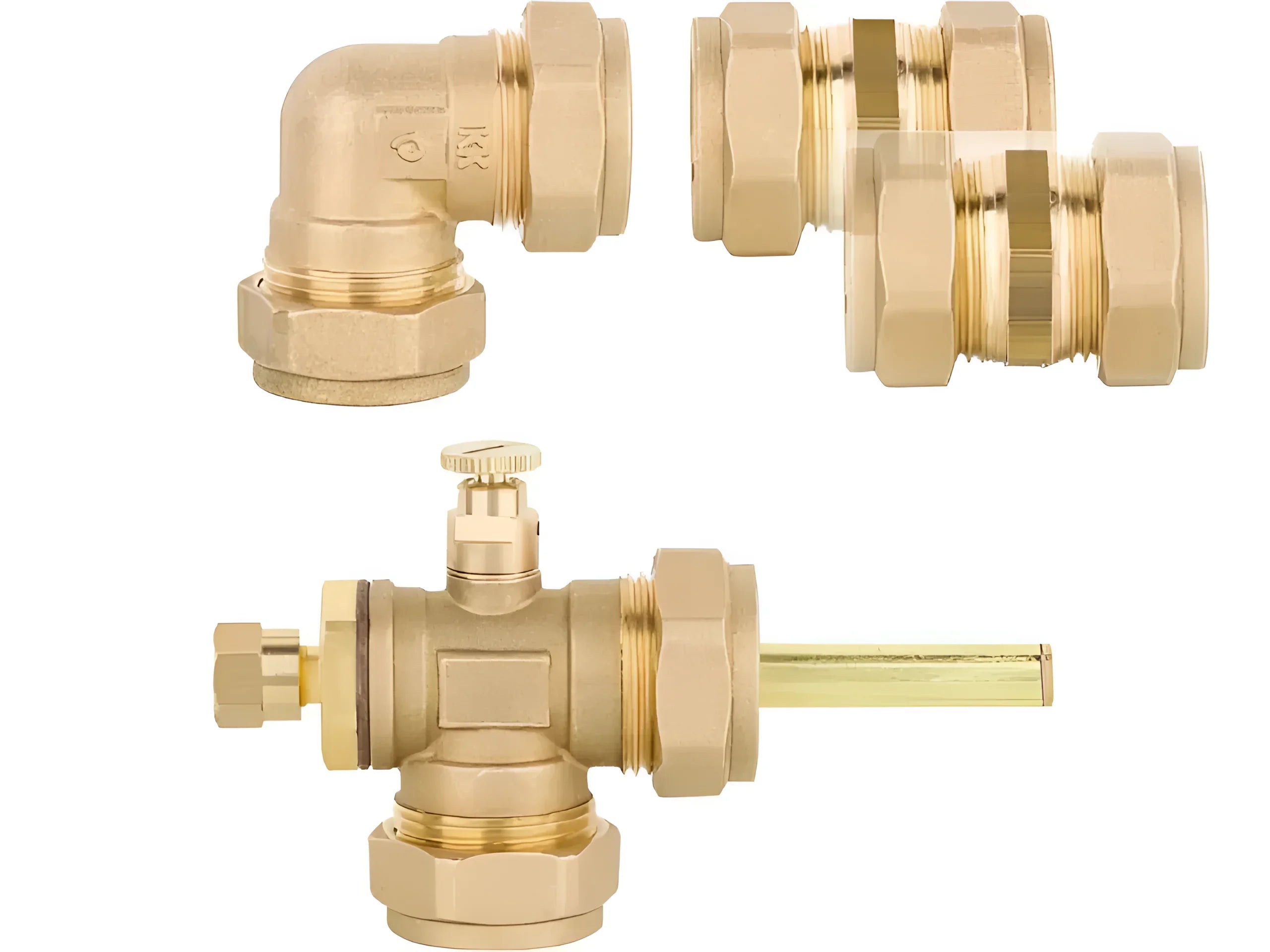 Brass pipe fittings set including elbow and valve for plumbing installations 🔧💧